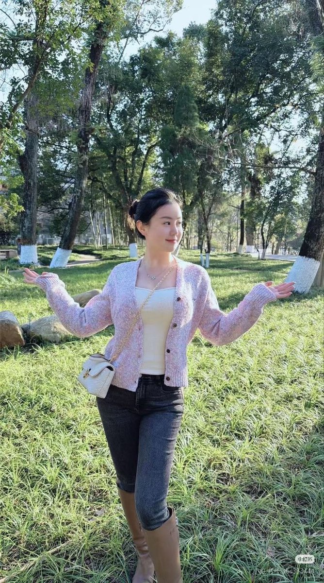 ajaysha74849888's tweet photo. 今天你们出门了吗 ？人咋这么少了！ 也没人问问我！ https://t.co/V31H9ZJnAk