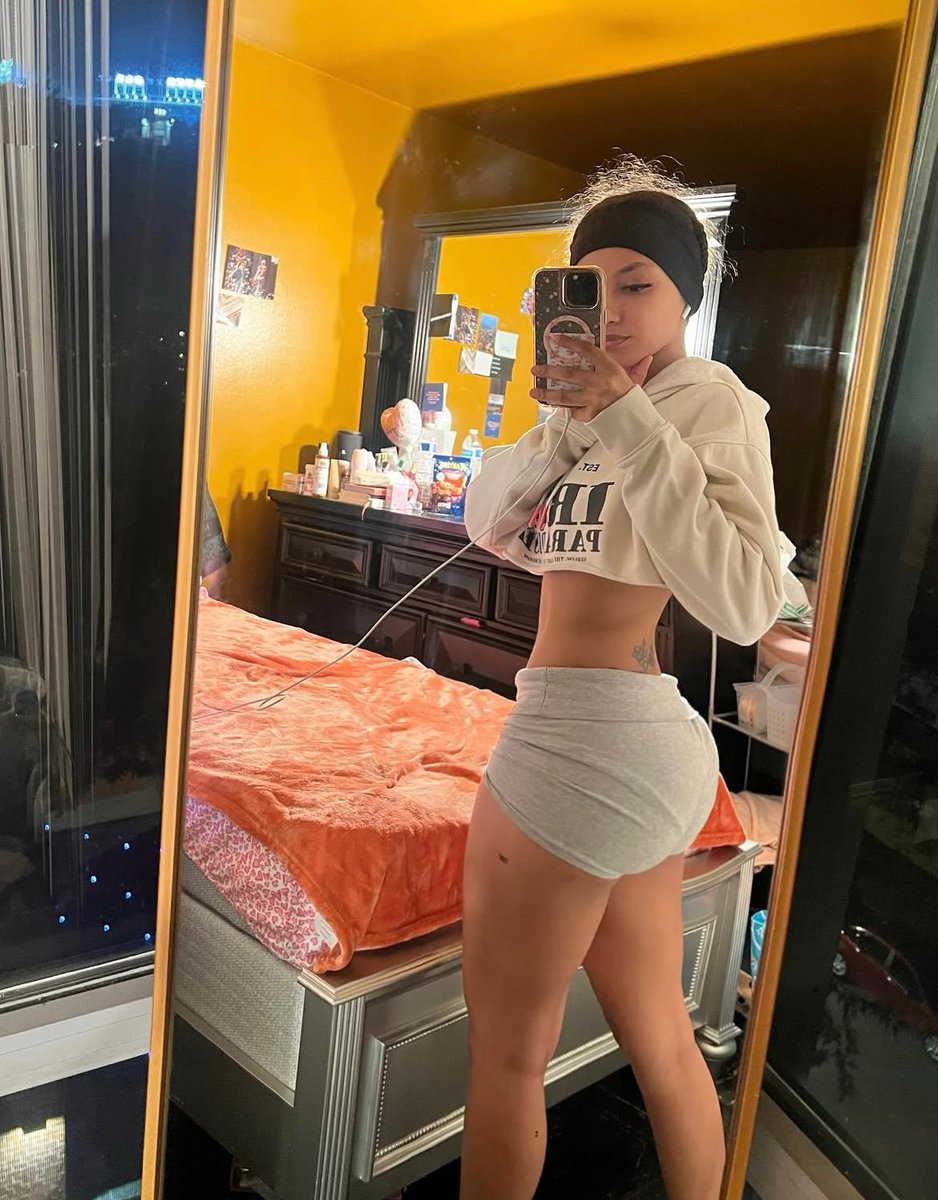 rennbbi's tweet photo. Tea ✨🤍 https://t.co/0rxiGgwWsL