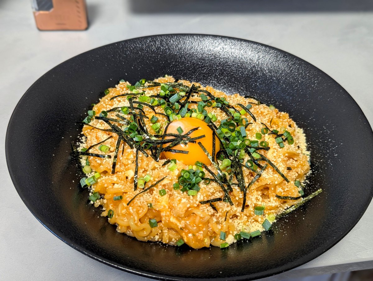 MGTOW62979880's tweet photo. 休日の辛ラーメントゥーンバ https://t.co/wOGAqJgeEJ