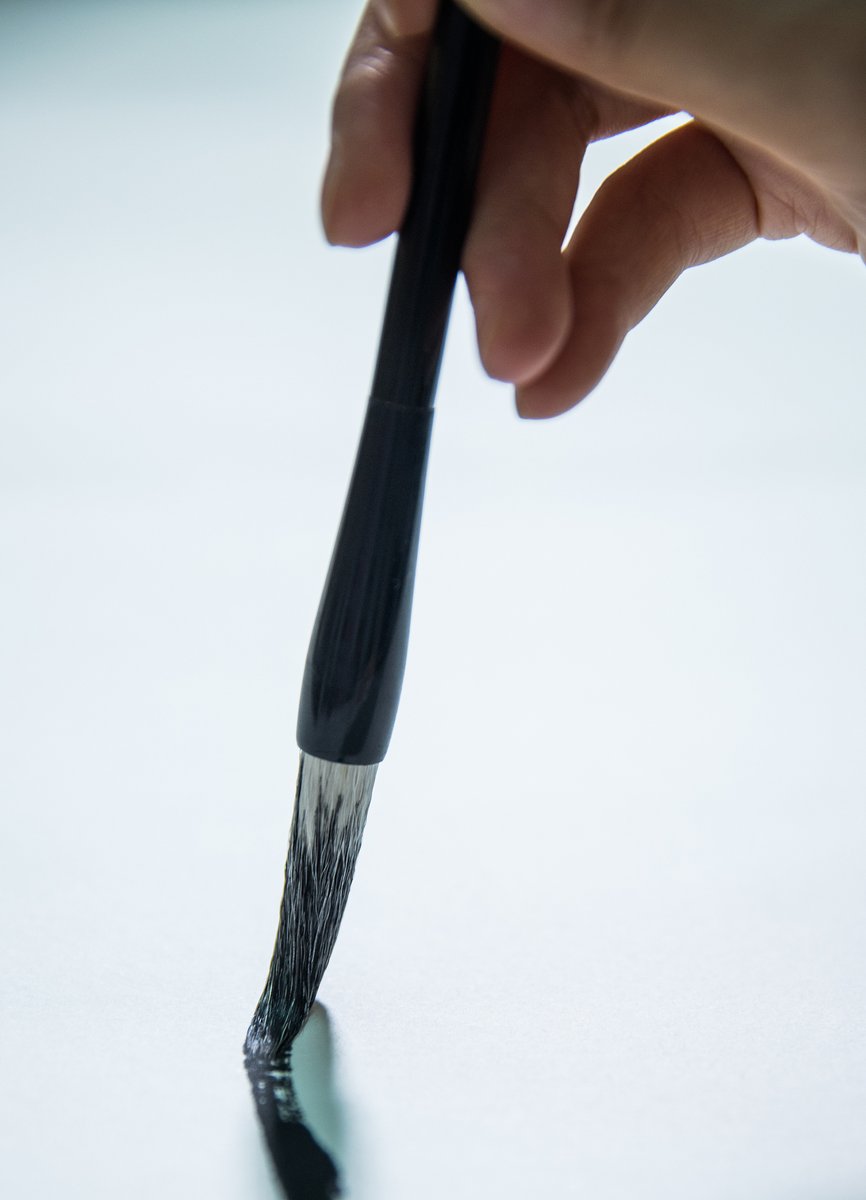 tansm675075's tweet photo. Lost in the fluid lines of today’s calligraphy workshop—every brushstroke tells a story I didn’t know I wanted to tell.  #ArtForJoy https://t.co/qVTrlucb0K