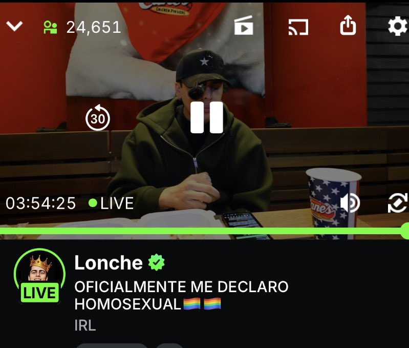 diegddd's tweet photo. Ya lleva casi 4 horas bastardos, entren yiaa https://t.co/VkHhImlvux