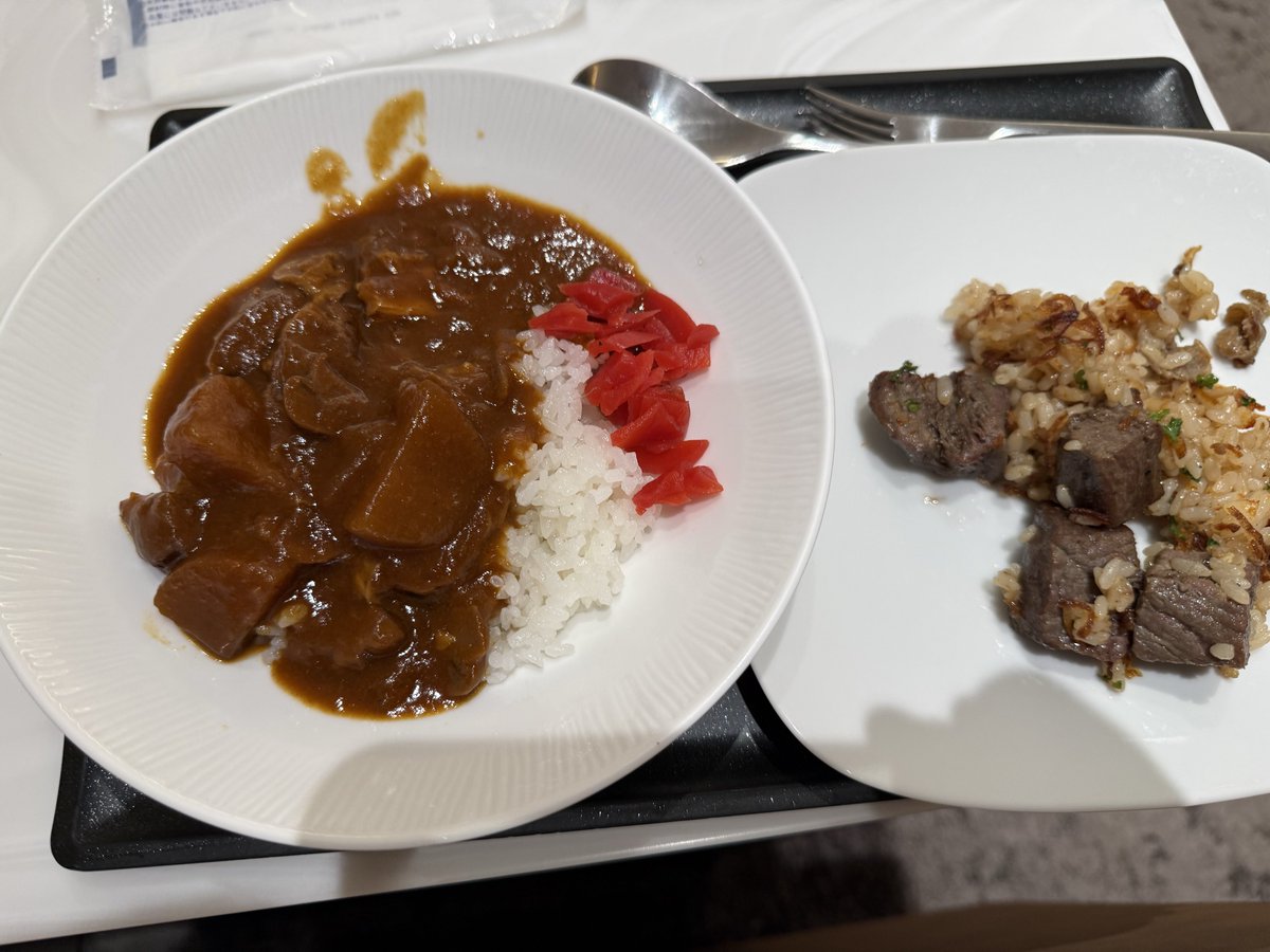 GEGEIGO's tweet photo. 出国前はカレーだよね

（一ヶ月ぶり） https://t.co/i3ogDPxCFU