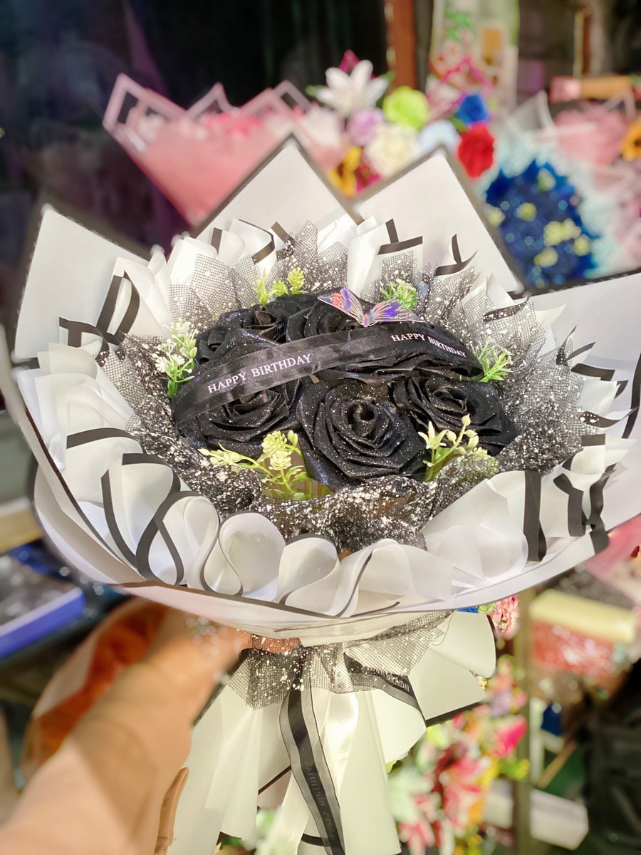 rubys_rain64577's tweet photo. ada yang mau beli buket jualan mama ku? start 35k ajee, cuss ke ig floristbouquet.tgr #buketbunga #bukettangerang #buketmurah #fyp #fypシ゚viral #masukberanda https://t.co/MXjBtDsPOF