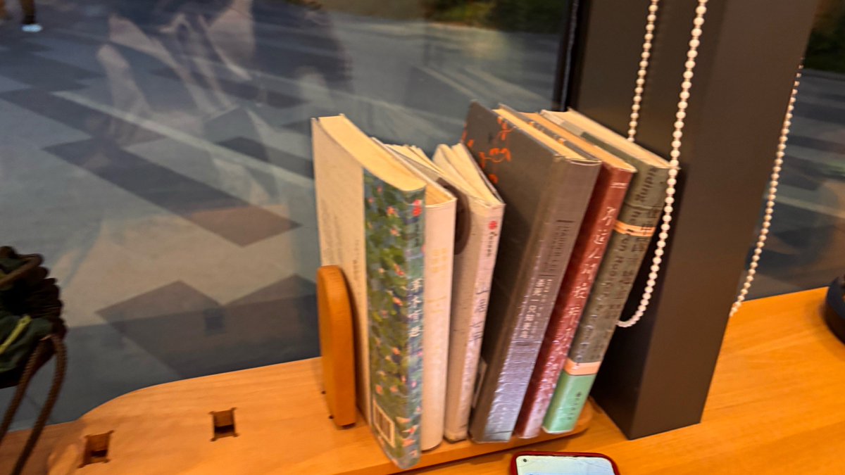 alinh427567's tweet photo. Sorting out old things this weekend—found so many hidden gems! Time to donate or upcycle the ones I don’t need. https://t.co/cpK4lfqFo3