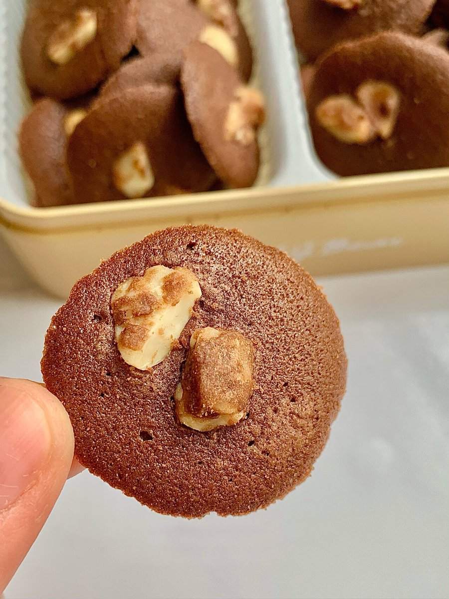 alicu464734's tweet photo. Just pulled these golden, crumbly chocolate chip cookies out of the oven—warm, buttery, and way better than store-bought! Baking on a lazy Sunday hits different https://t.co/X6NQsFBvZD