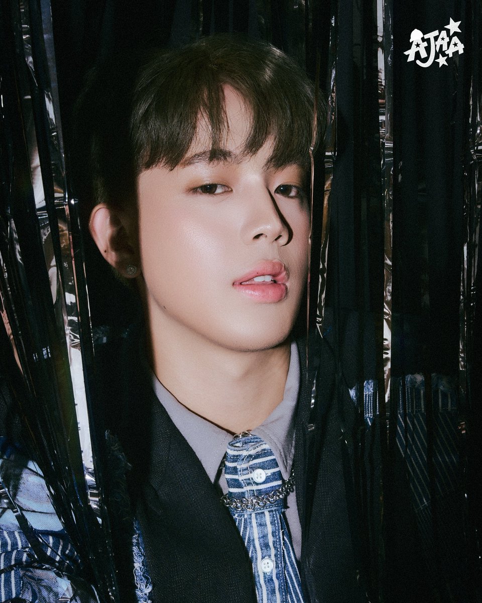 AJAAofc's tweet photo. AJAA: ‘KAKABAKABA’ Concept Photo [ ASH ] 🪩

📅: 09.25.2026 | 7PM

⭐️ STREAM NOW:
https://t.co/5C9hLP0UR5

#AJAA #4ÜS #KAKABAKABA #AJAA_ASH #AJAA_COMEBACK https://t.co/XFTBEboIJ8