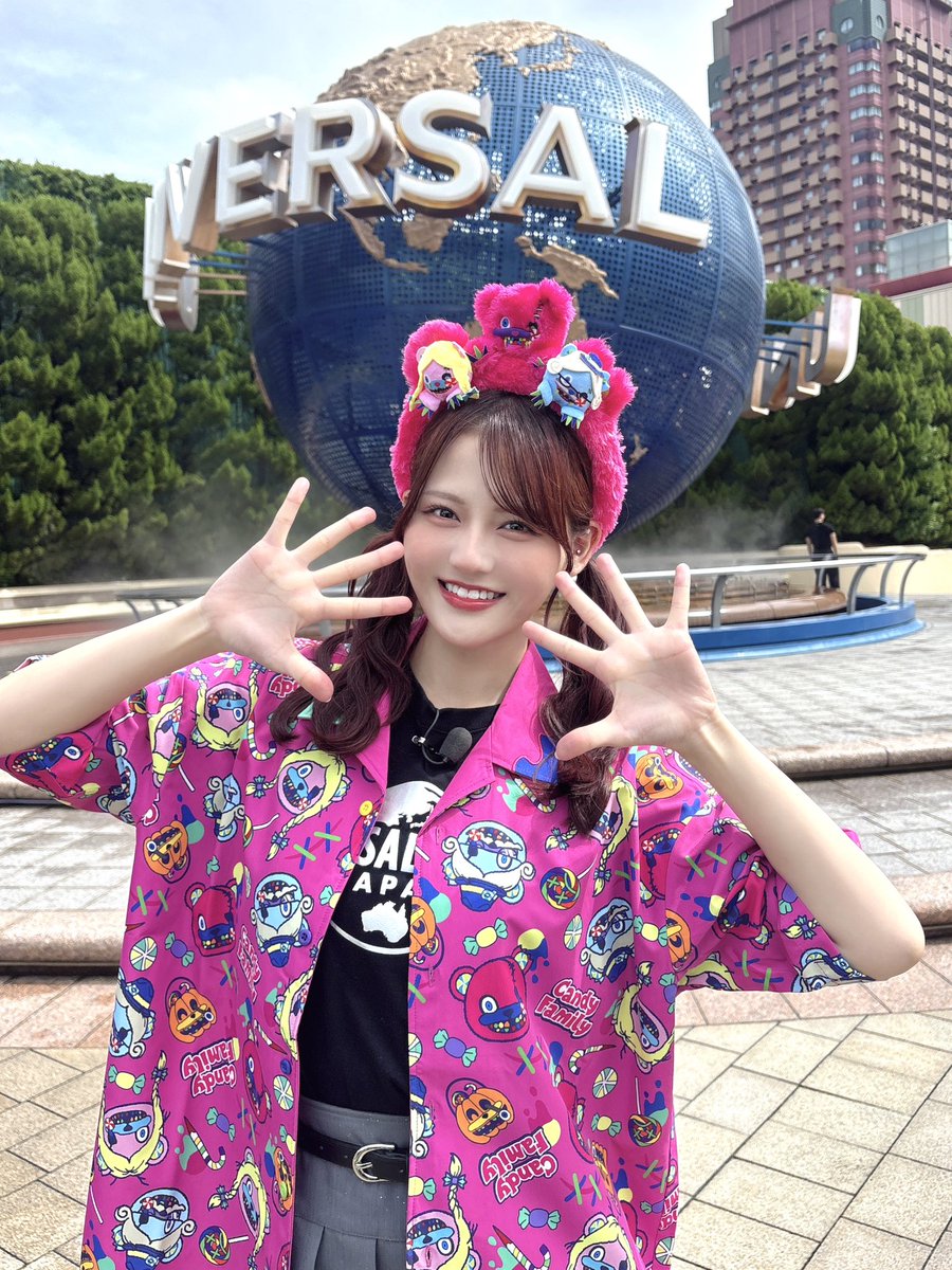 takamatsuhitomi's tweet photo. 明日8:30～放送の
『 #土曜はナニする ！？』に
VTR出演させていただきます🤍

ユニーバサル・スタジオ・ジャパンへ
行ってきました〜！

"ハロウィーン完全攻略SP"ということで
ハロウィーン🧙‍♀️🕯はもちろん
秋のユニバ🍁を
思いっきり堪能してきました❣️

皆様ぜひ！ご覧くださいっっ♪

#USJ
#土ナニ https://t.co/oLb55MZSbG
