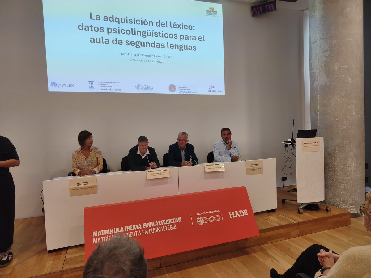 AlfonsoRiosV's tweet photo. Gaur @Gob_eus @ibonebengoetxea @HABE_erakundea -ren gonbidapena jasota, Íñigo Garduño eta biok parte hartu dugu @CCOOeuskadi -ren izenean HABEren ikasturtearen aurkezpen ekitaldian.
Euskara ikastearen doakotasunarako pausu gehiago bultzatu behar dira. https://t.co/9bDtLmF6lO