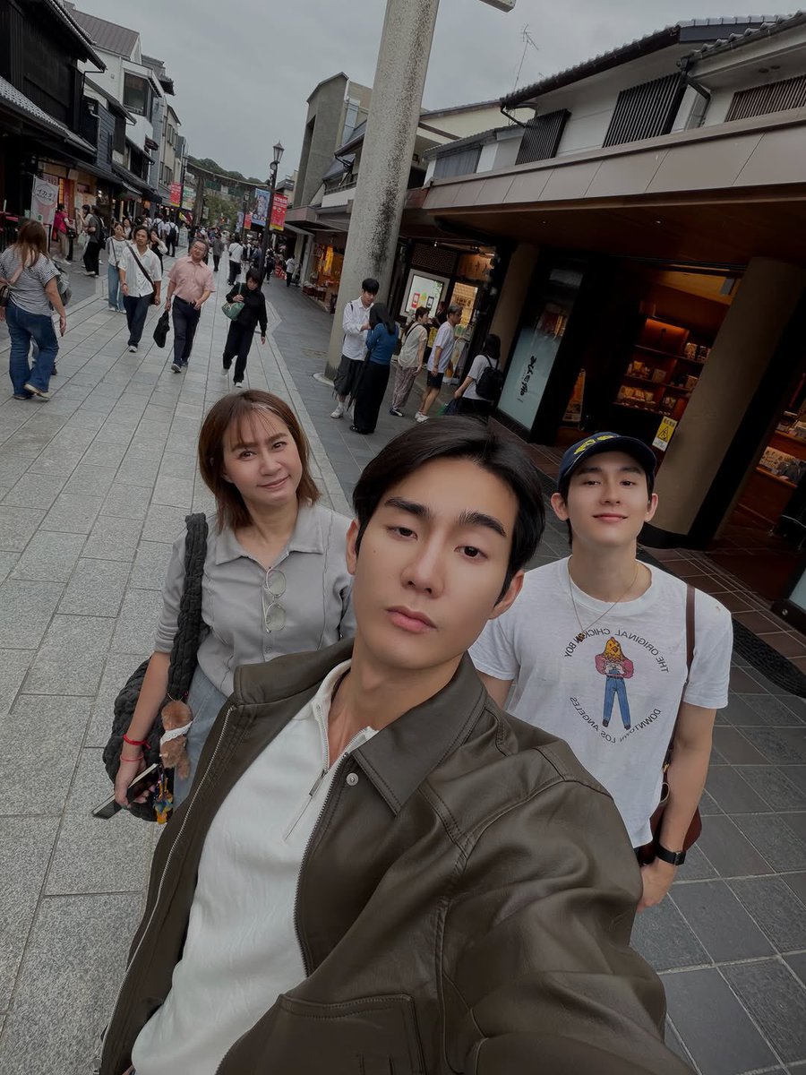 forceofficial_'s tweet photo. 𓈃 18.09.69
IG Post: fforce_ 

✉️: travel 🧳 

FORCEBOOK MAFOX X JPFS
#GMMTVPOPUPSTOREINFUKUOKA2026 
#fforce_ @fforcejs  
#FOLARIS #เจ้าพวกจองหองพองขน https://t.co/7QaHad1UgW