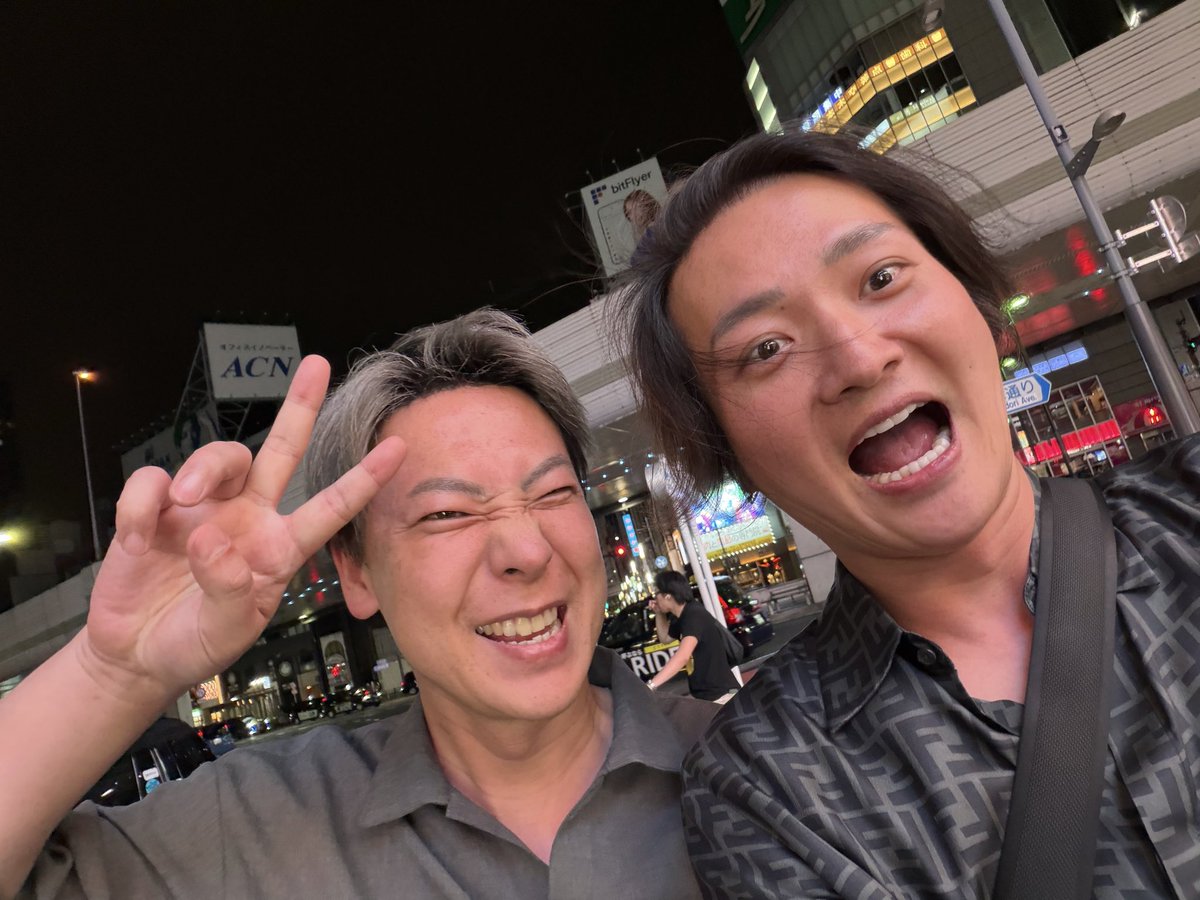 hayashinaohiro's tweet photo. 昨日竹之内さんと飲んだ
楽しかった＼(^o^)／ https://t.co/FrkH9zzmtg