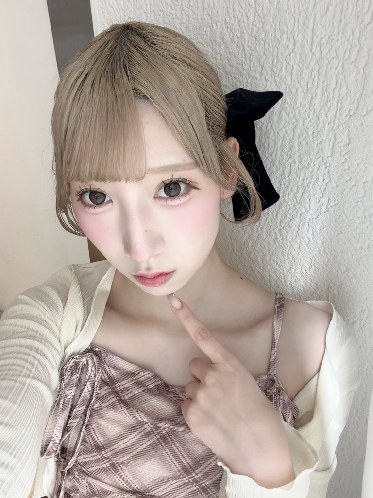 HSD_natsumi's tweet photo. 「会いたい」に理由なんて必要ですか？🍒𝜗𝜚 ⸝⸝꙳ https://t.co/mfLZcQG6oE