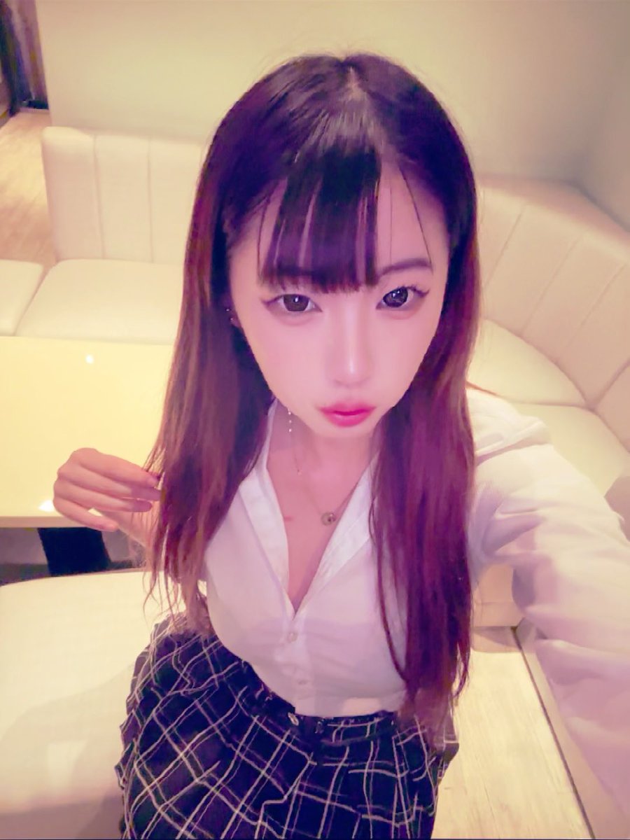 o46936's tweet photo. 今日も出勤してるよぉー！！金山来てね！ https://t.co/ODxI3qNQ1r