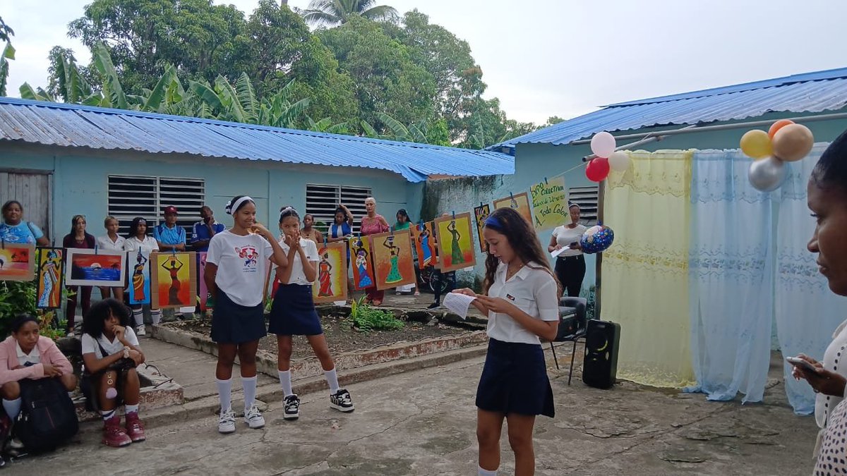 danie15089's tweet photo. A un año de la Campaña Ahí es adolescencias libres de violencias machistas, los adolescentes del municipio El Salvador #Guantanamo celebran con diversas actividades culturales.
#ElSalvadorGtamoCrece.
#Guantanamo. https://t.co/f3mxiRY2O5