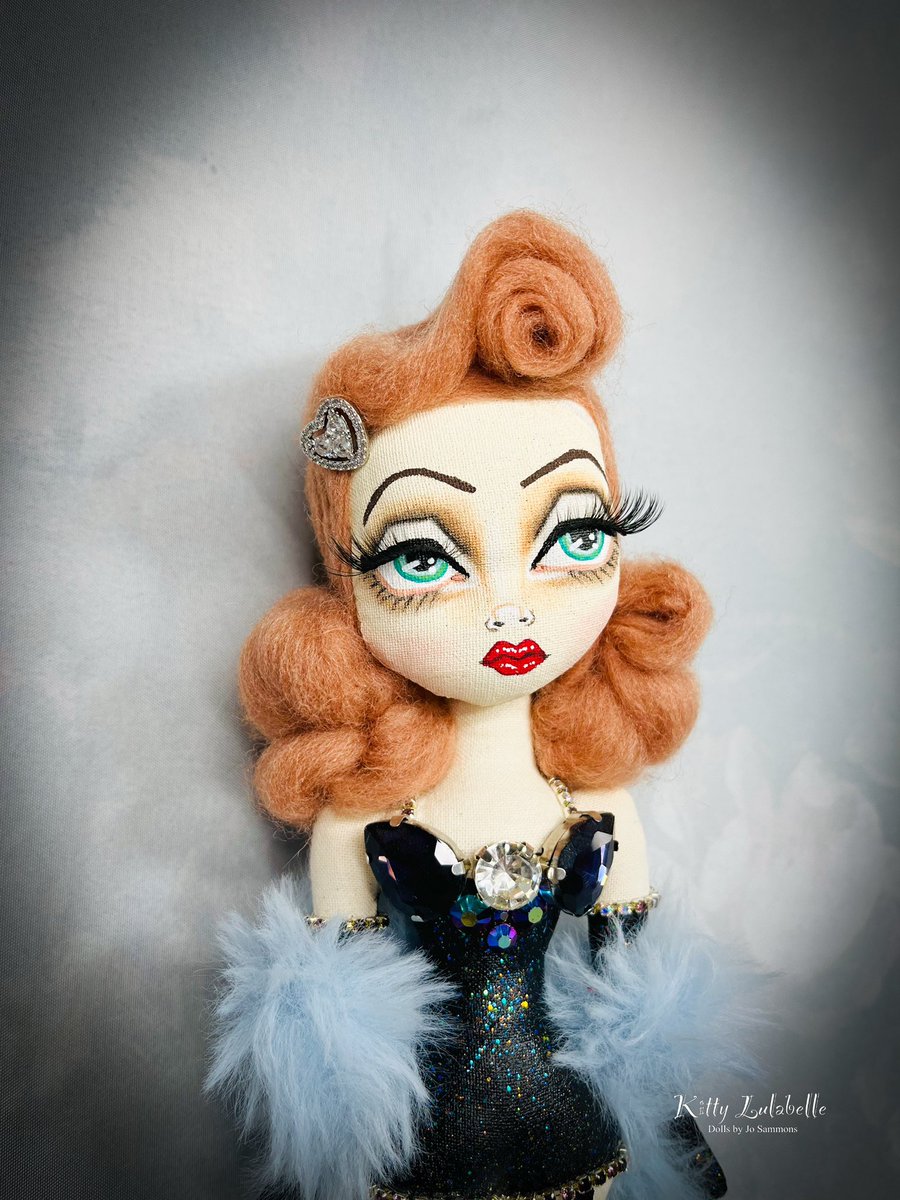 DamnatoDolls's tweet photo. Handmade art dolls available in my Etsy shop https://t.co/K94hawzVZk #ooakdoll #handmadedoll #vintageaddict #MHHSBD #retrochic https://t.co/XmjWuMTqsk