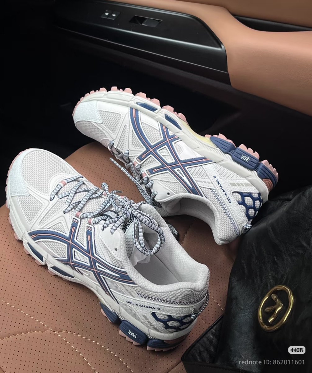 bIueskyse's tweet photo. EH INI ASICS GEL-KAHANA 8 TERNYATA CAKEP BANGET YAA😭 warnanya clean, detailnya juga keren https://t.co/4xOeNcPSgY