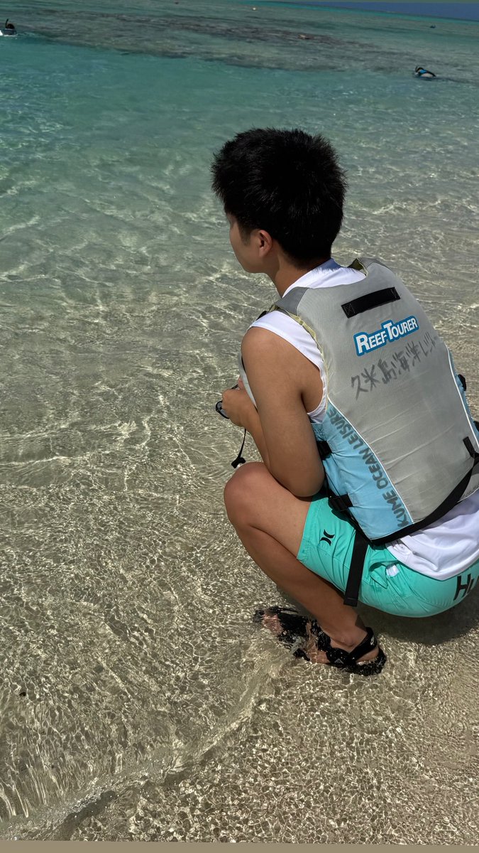 KIDS_Tadashi's tweet photo. お久しぶりです！
久米島行ったよー！🌴🌺
海めっちゃ綺麗だった✨ https://t.co/T25GoJ9FgT