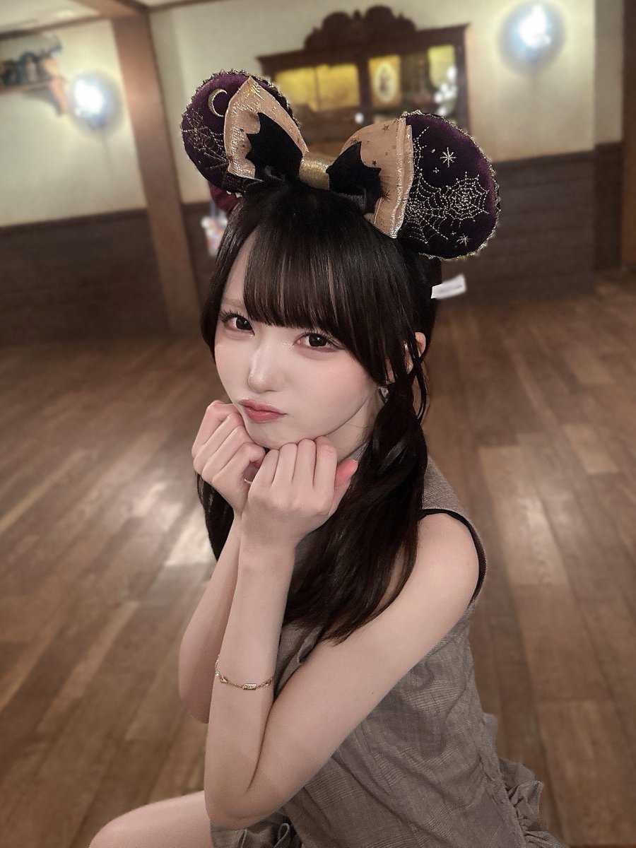ichihara_ayumi_'s tweet photo. 弾丸ディズニ��🎃🦇 https://t.co/dxFz6g3OVV