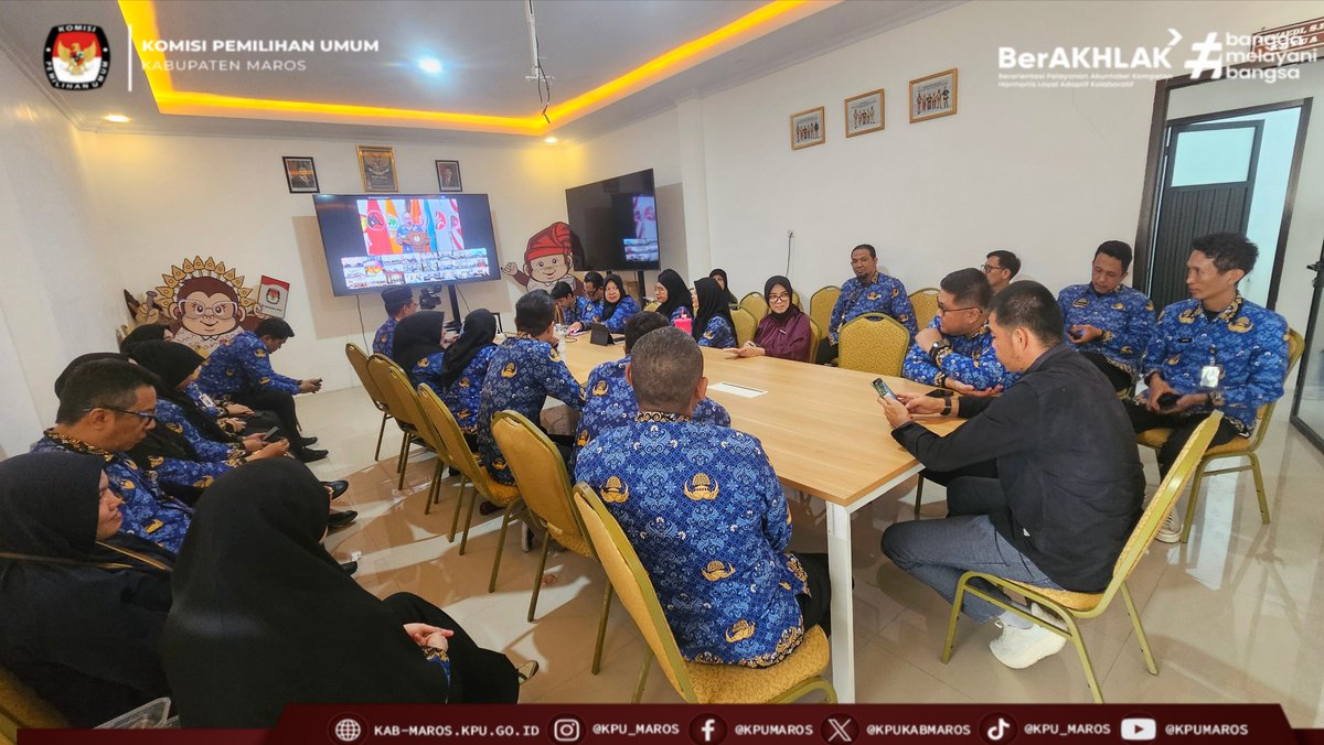 kpukabmaros's tweet photo. #TemanPemilih, Komisi Pemilihan Umum Kabupaten Maros mengikuti Sosialisasi Pencegahan Kekerasan Seksual di Komisi Pemilihan Umum, Komisi Pemilihan Umum Provinsi dan Komisi Pemilihan Umum Kabupaten/Kota Tahun 2026 melalui Zoom Meeting, Kamis (17/9/2026).

#KPUMelayani https://t.co/KNJOE6MmQQ