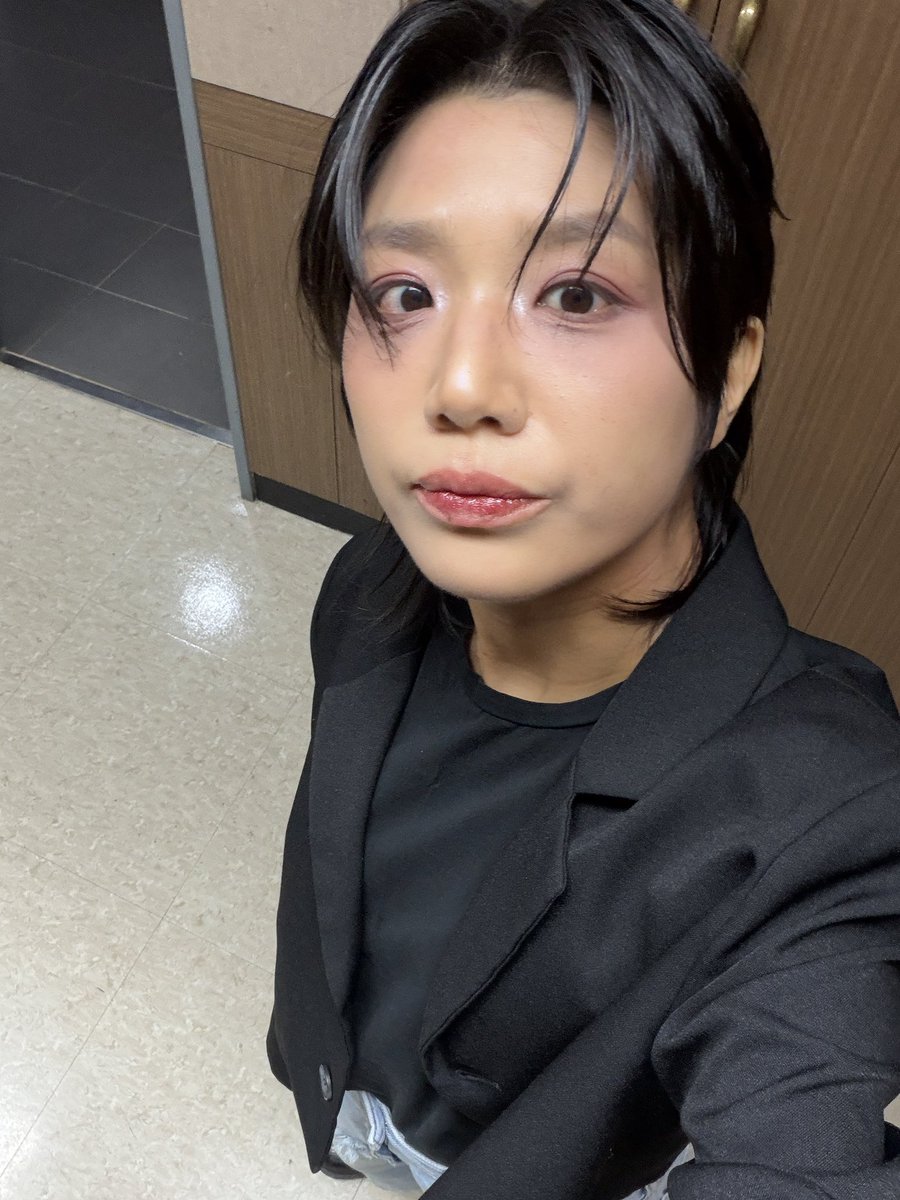 56yenyen56's tweet photo. 오늘 얼굴상태가 ㄱㅊ은거같아서..
몇장올려봅니다 큼큼 케켁.. https://t.co/UXnchlr2sC