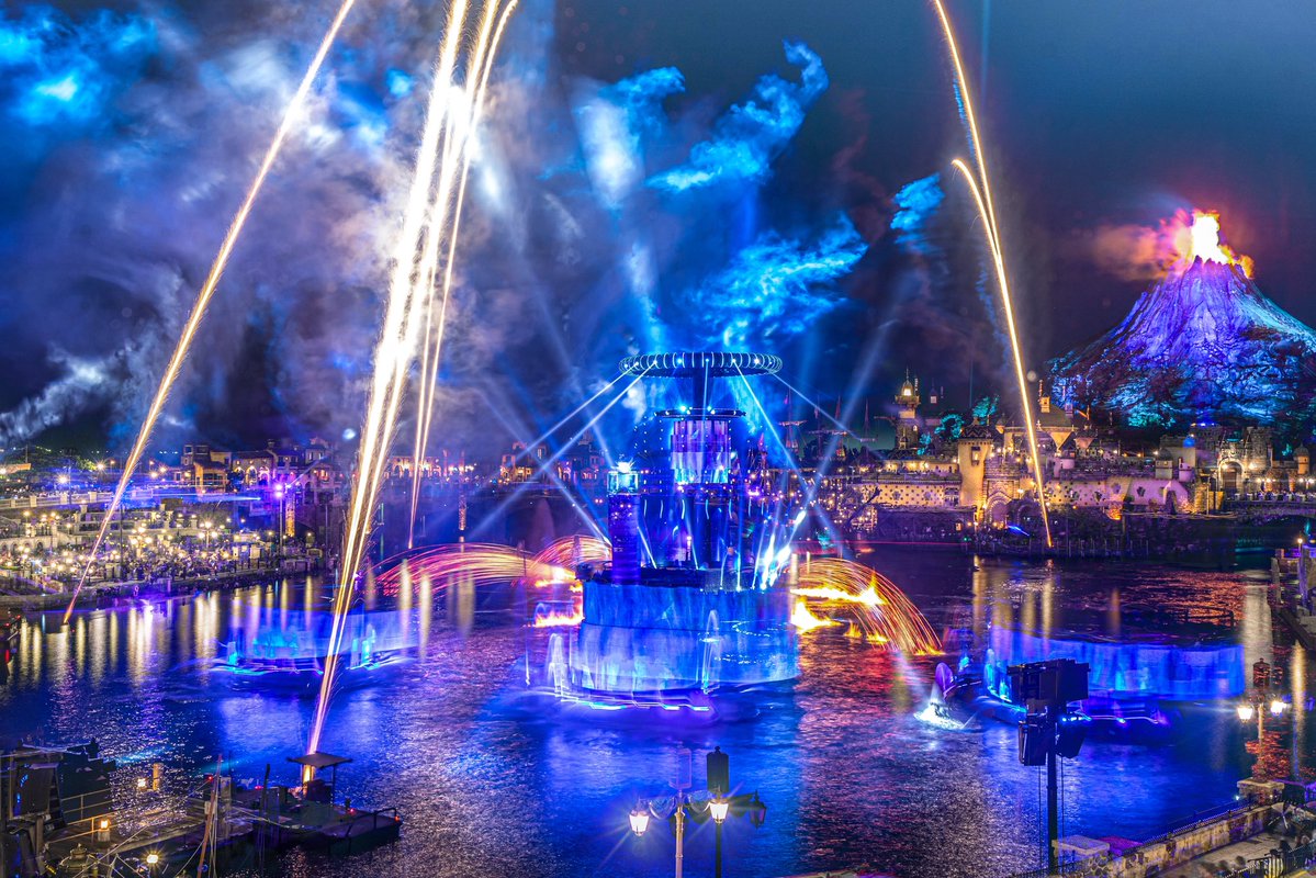 akksyy_disney's tweet photo. さすがにこの写真はもう一生撮れない気がする https://t.co/i7Pfgy7uO8