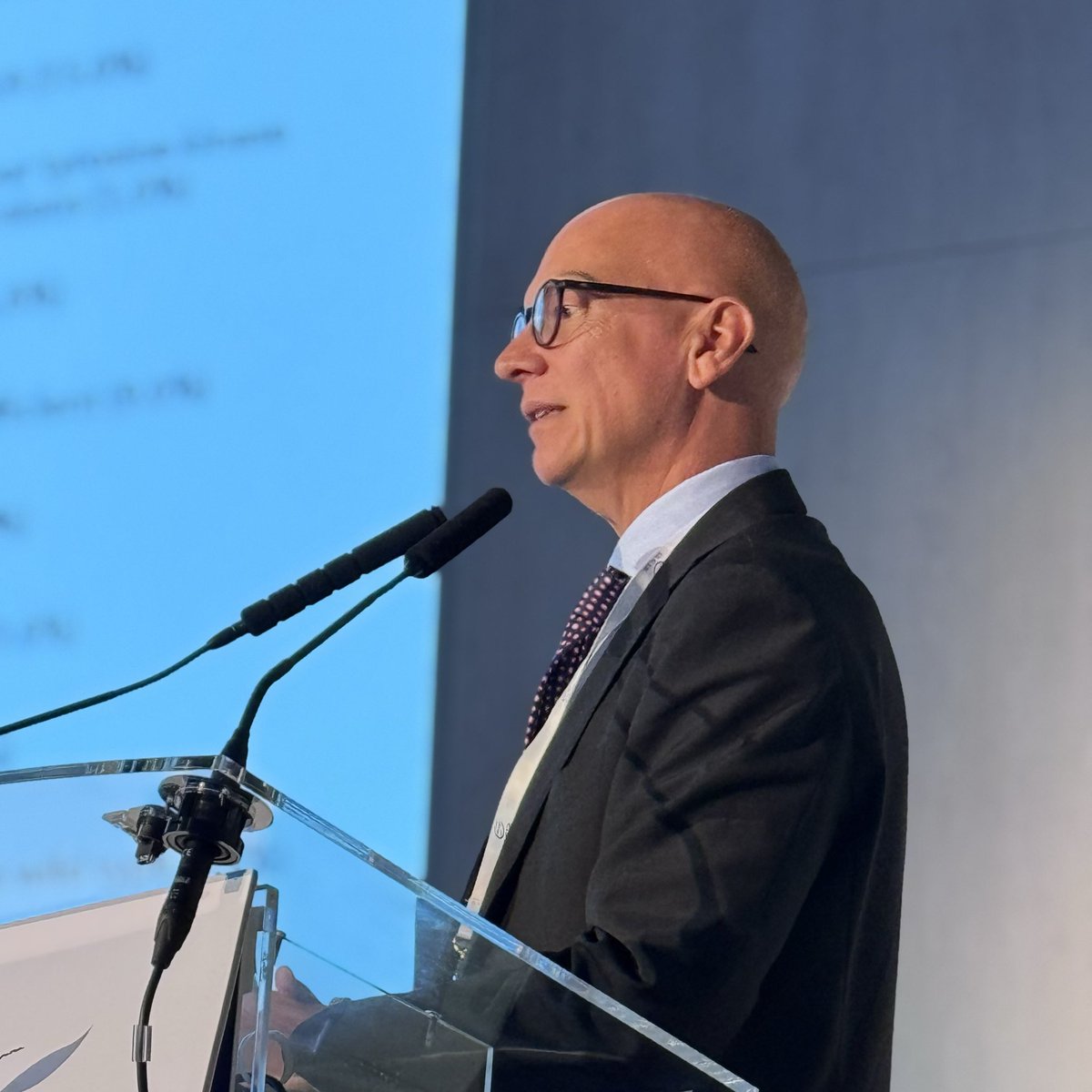 GrupoGeis's tweet photo. Challenging the treatment sequence in GIST
Bruno Vincenzi aborda los retos en la secuencia de tratamiento del GIST.
#GEIS #GIST #SarcomaWeek26 https://t.co/xFiuPBOFLz