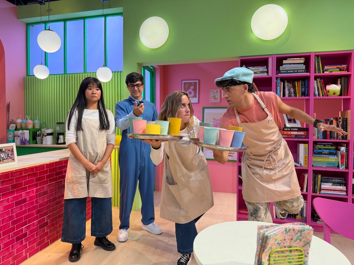 Gestmusic's tweet photo. 🚀 Estrenem la T11 de “Projecte Beta”!

🍪 Lola s’enfronta a @MAlbercocs a “La Galetona d’Or”, 🩺 el futur del Doctor Jan trontolla, 🤖 Charlie arriba amb un invent del futur i 💘 Kai descobreix sentiments nous.

📲 Ja disponible a @som3cat! https://t.co/YwIWvZqYV2