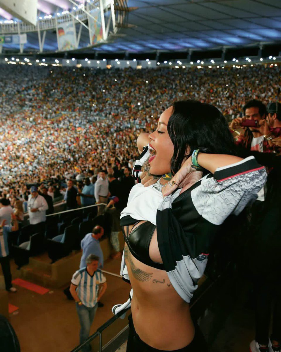 Rihinterest's tweet photo. https://t.co/7M7FBvLw7E