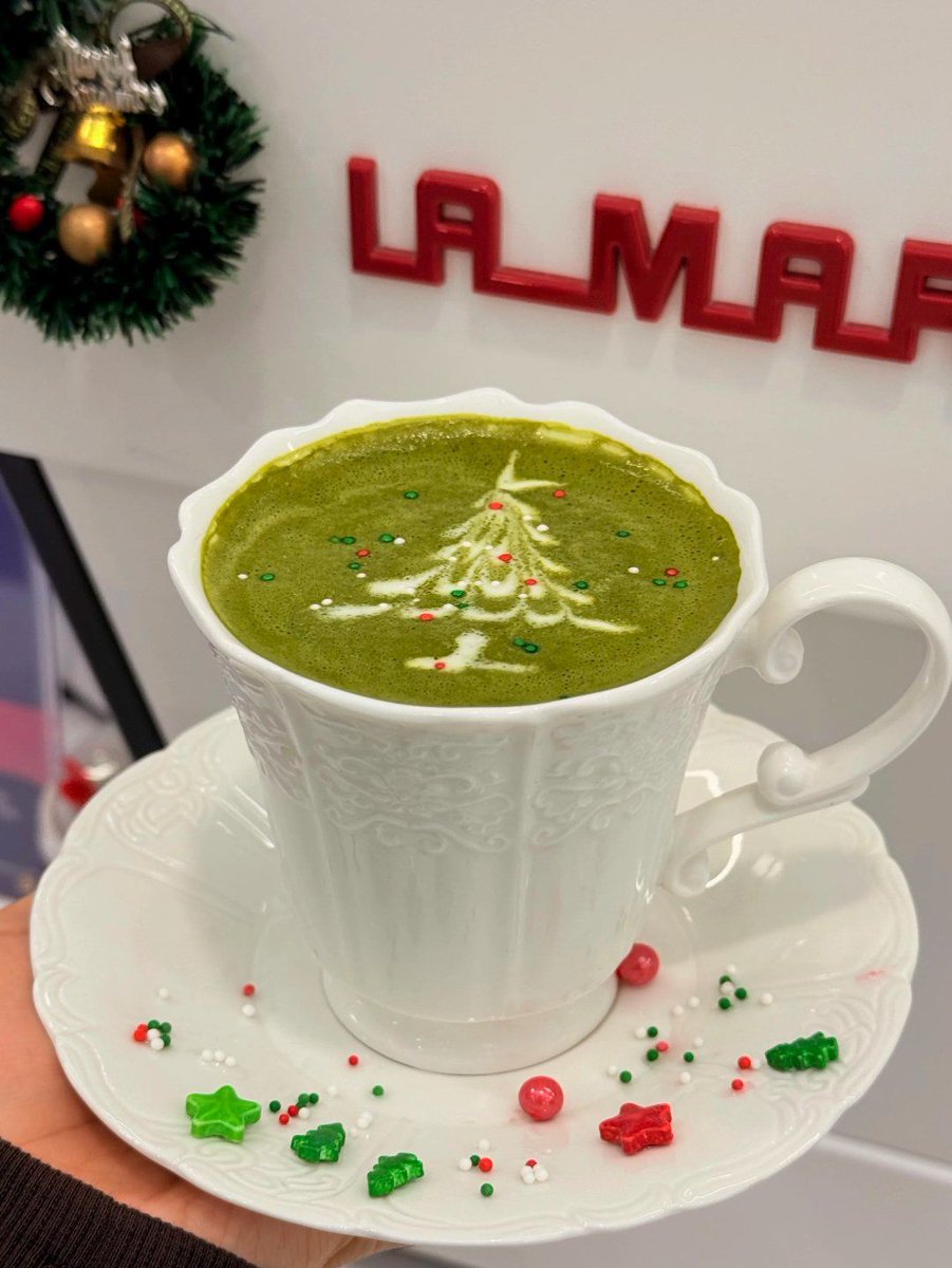 blooa307502's tweet photo. Ran out of oat milk this morning, so my boyfriend brought me his matcha latte—saved my breakfast and my mood. Best little daily win, for real. https://t.co/EoMWaSAzTk