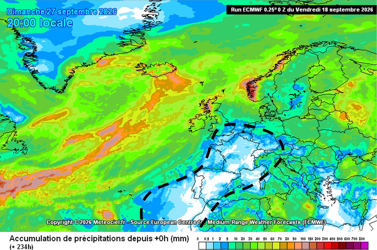 SergeZaka's tweet photo. Tous les facteurs d'une crise agricole majeure sont en train de se conjuger.

La situation hydrique en France se détériore rapidement, au point de compromettre les semis d’automne et d’hiver. C'est indiscutable : sur 95 % du territoire, l’indice hydrique des sols atteint 0 % dans les neuf premiers centimètres (carte de droite). Les horizons superficiels sont totalement desséchés, rendant les conditions de germination et de levée particulièrement défavorables.

Et les perspectives météorologiques n'offrent guère de répit : aucune pluie véritablement efficace n'est attendue à l'échelle nationale avant le 27 septembre au plus tôt (carte de gauche).

Je ne sais pas si vous mesurez pleinement ce qui est en train de se jouer. Nous assistons à une convergence de facteurs susceptibles de provoquer une grave crise agricole et alimentaire :
➡️ L'énergie : des coûts énergétiques élevés qui fragilisent les exploitations agricoles et renchérissent les coûts de production, de transformation et de transport.
➡️ La géopolitique : des tensions internationales croissantes qui accentuent l'incertitude sur les marchés agricoles, énergétiques et alimentaires.
➡️ Le climat : cinq mois de conditions climatiques particulièrement éprouvantes, qui ont déjà lourdement affecté les récoltes de 2026. Désormais, la sécheresse se prolonge jusqu'aux semis des cultures qui seront récoltées en 2027. Nous ne parlons donc plus seulement des conséquences sur une campagne agricole, mais d'un risque de transmission des difficultés d'une année à l'autre.
➡️ El Niño : le réchauffement des eaux du Pacifique équatorial constitue un facteur de risque supplémentaire pour les productions agricoles mondiales. Selon son intensité et son évolution, il pourrait perturber les régimes de précipitations de plusieurs grandes régions productrices, avec des répercussions possibles sur les récoltes et les prix alimentaires internationaux.

J’observe les crises climatiques, je les analyse et je les documente depuis des années. Mais aujourd’hui, nous entrons dans une multicrise.

Une situation où les crises climatiques, agricoles, énergétiques et géopolitiques ne se succèdent plus, mais se superposent, interagissent et amplifient mutuellement leurs conséquences.

Le danger ne réside plus seulement dans la gravité de chaque crise prise isolément, mais dans leur accumulation et leurs effets en cascade. Et c’est précisément ce qui rend la situation actuelle particulièrement préoccupant...