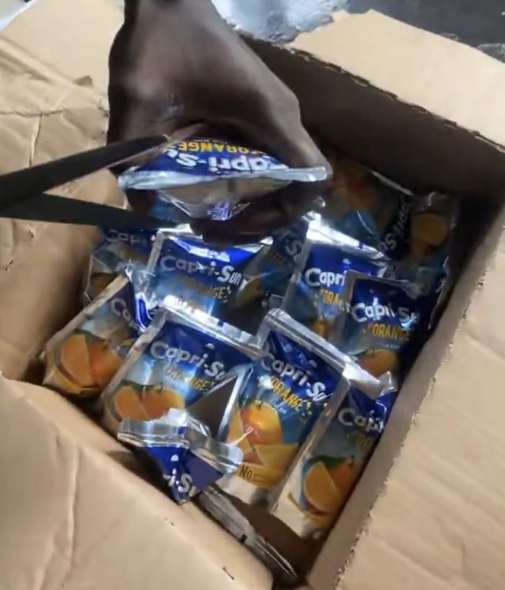 abazwhyllzz's tweet photo. Look at what was inside a full cartoon of caprisun. NAFDAC sha💔 https://t.co/cmIrxael1h