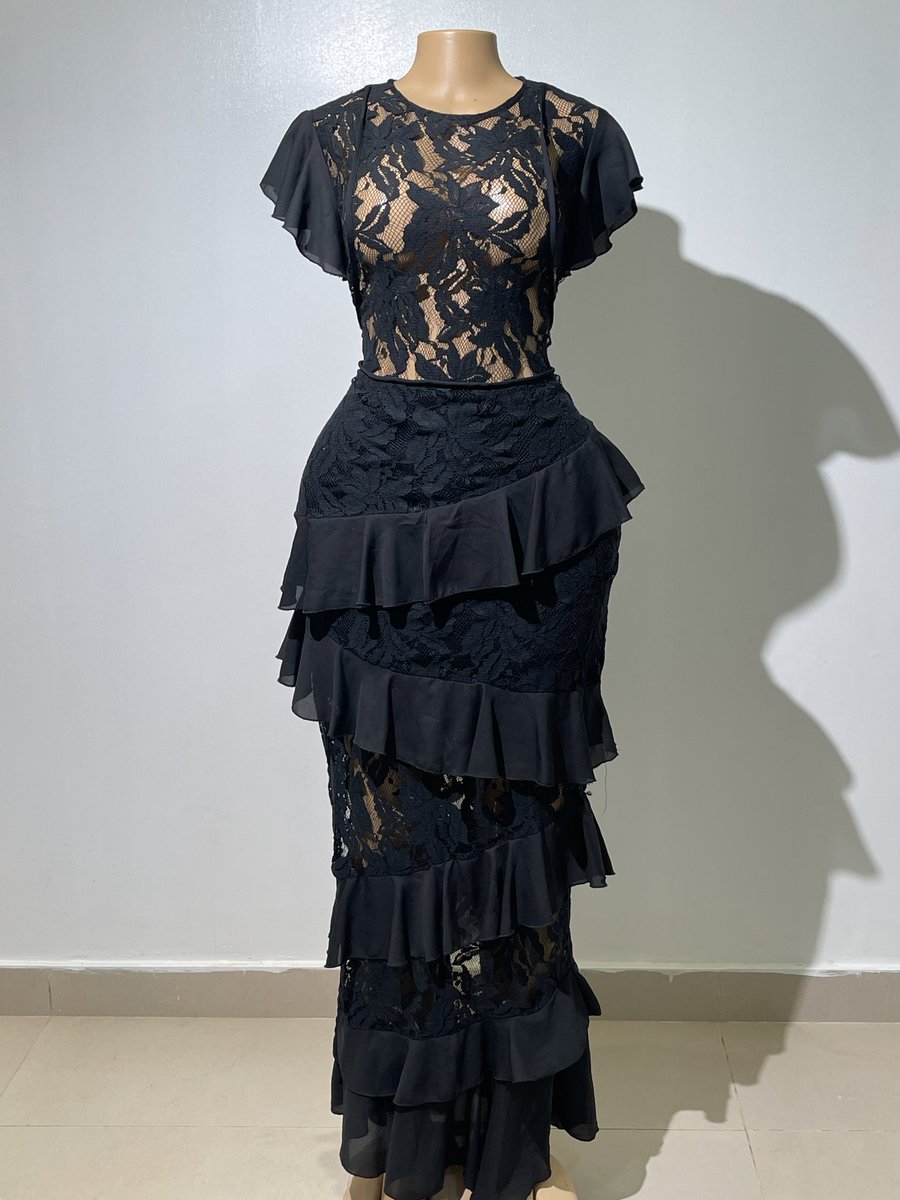 narasthriftstor's tweet photo. Pretty Little Thing Dress
Size: 10
Price: #20,000. https://t.co/AlLzMHcmPS
