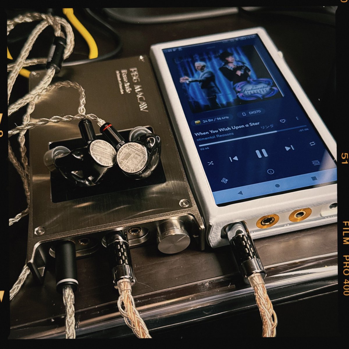 Ronronbrindle's tweet photo. しばらくぶりの投稿
今日の夜オデ

iBasso DX270
iBasso PB6
MOONDROP Meteor
NOBUNAGA Labs CERES
DUNU S&amp;S

最近リンダ・ロンシュタットを少し聴いてる。いい声😍 https://t.co/DDwYOW3k38