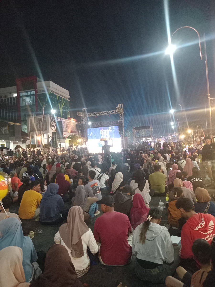 aguestb677's tweet photo. Pesta Rakyat https://t.co/z055VqplVD
