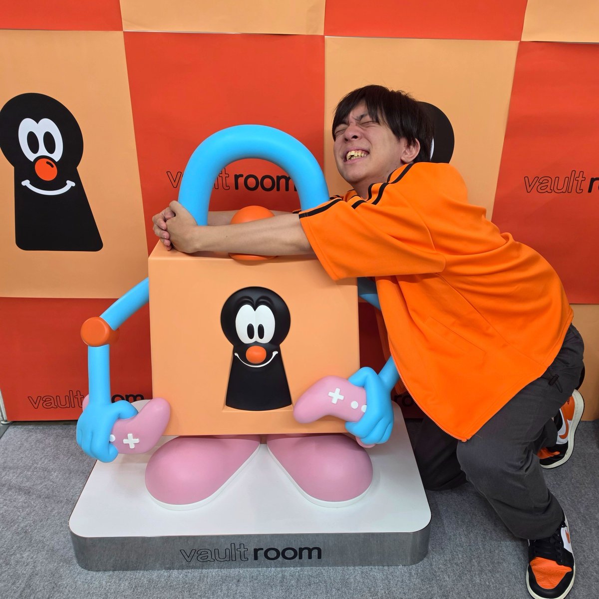 zetyou2's tweet photo. やっとあえたねー！！ボルトくーーん！！！！

#TGS2026　#vaultroom https://t.co/3y0BPC4vzu