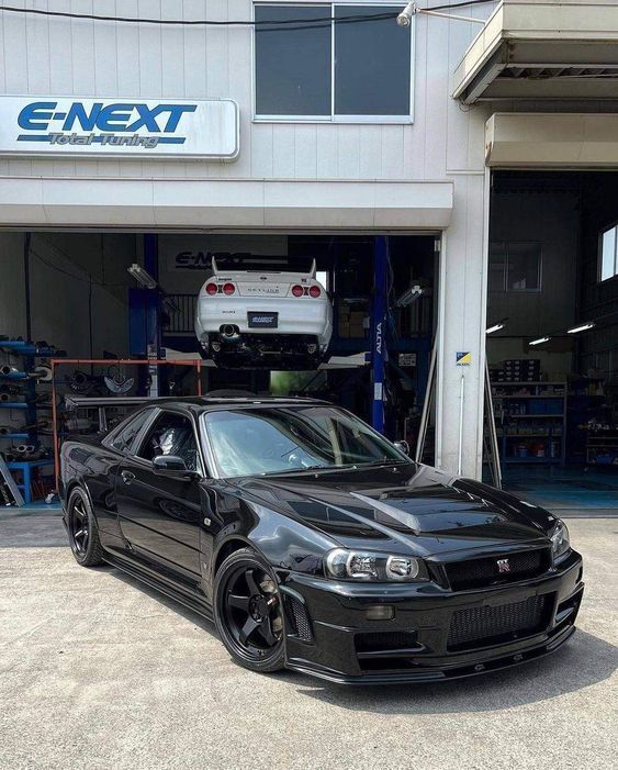 Auto_Porn's tweet photo. GT-R 😮‍💨 https://t.co/VQbrWvqZZr