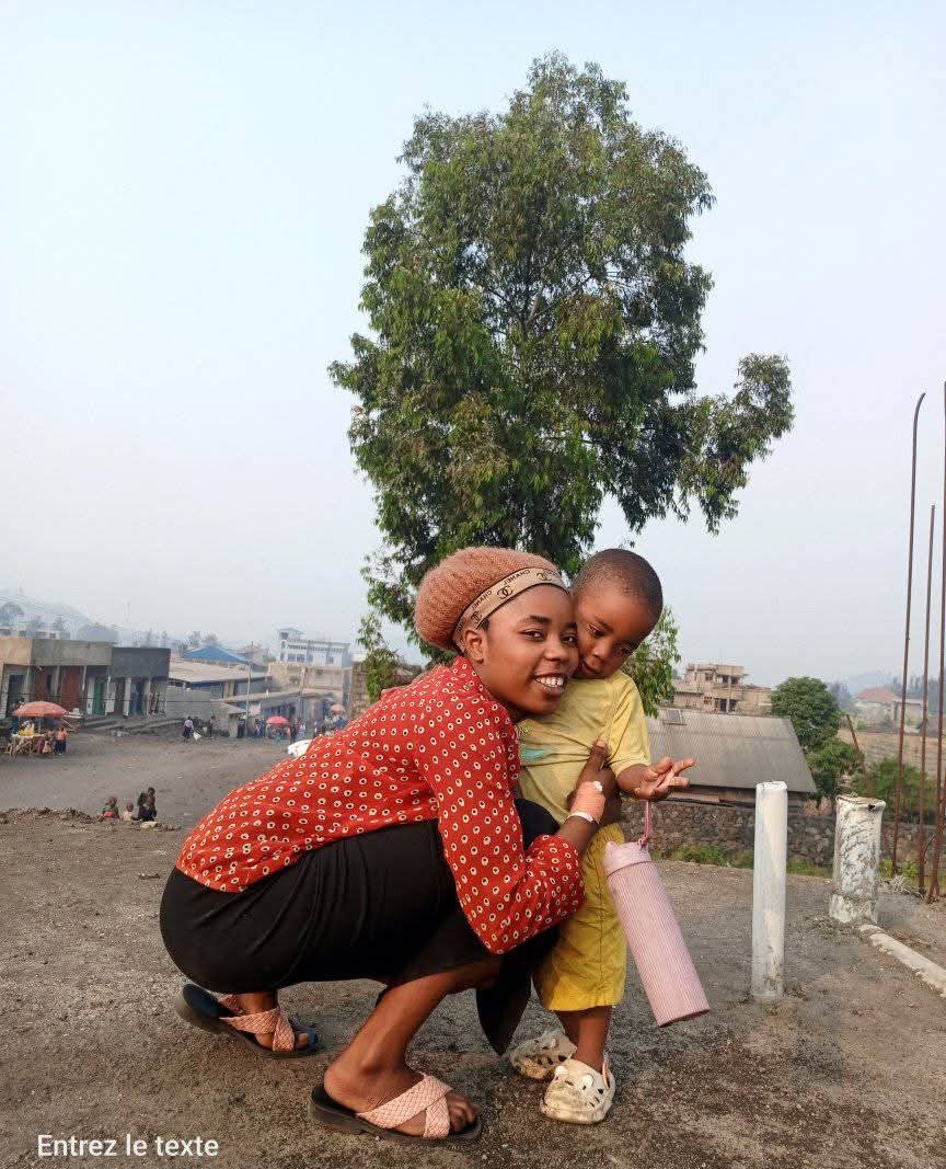 gladysnyas's tweet photo. #MutualAidThread
I'm really worried about my son's survival &amp; future as the tensions keep rising with the ADF attacks &amp; M23 militia raids taking place each day. We need to evacuate soon so he can have a normal childhood &amp; safety. Please share/donate🙏🏾🇨🇩 
https://t.co/oRa09bbRuN https://t.co/dxzadwdgIL