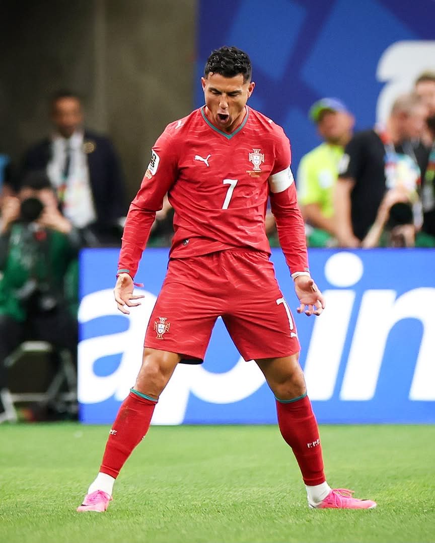 mr_zee22's tweet photo. 🚨Breaking news Ronaldo is part of the Portuguese squad🙌 https://t.co/xXd2qYb2bI
