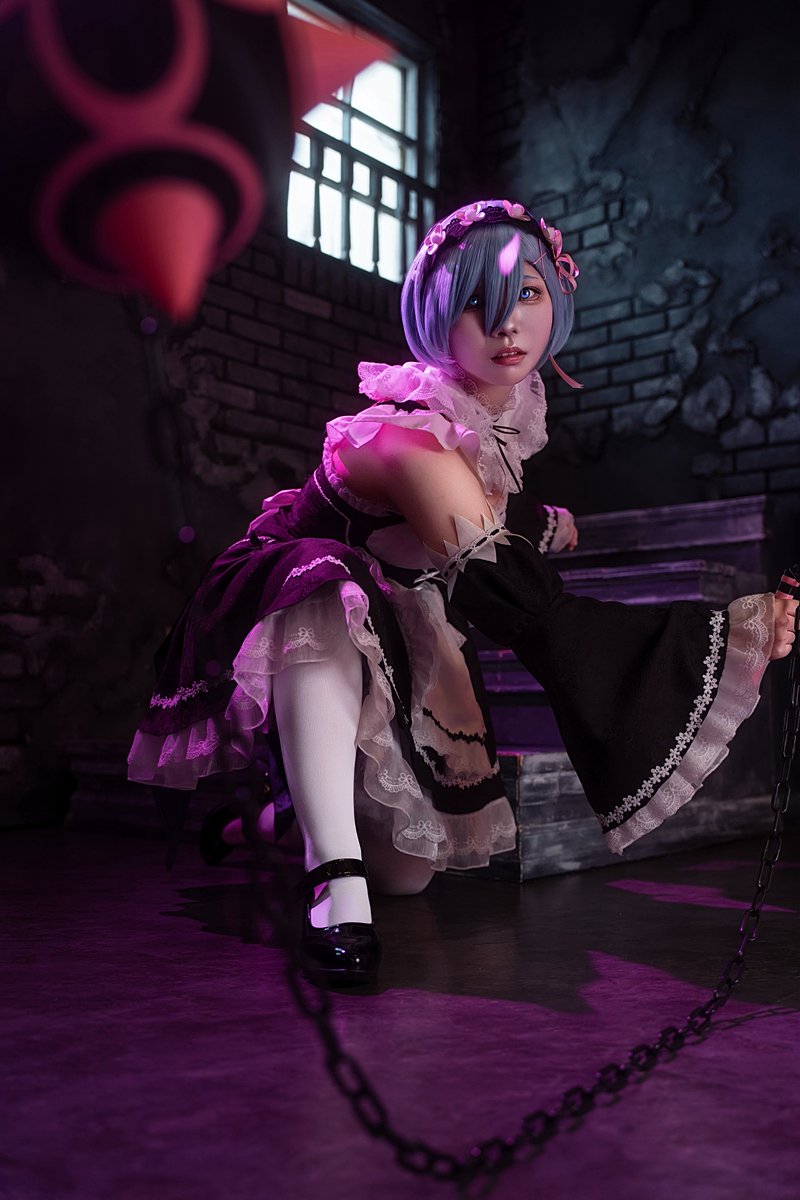 yomuu_1441's tweet photo. ❇︎cosplay

こっちも好きだから🥰
楽しすぎたので見せびらかす

📸:リィ様(@mikumiku0024 )
#リゼロ　#rezero   #レム https://t.co/THDvIdR0Wc
