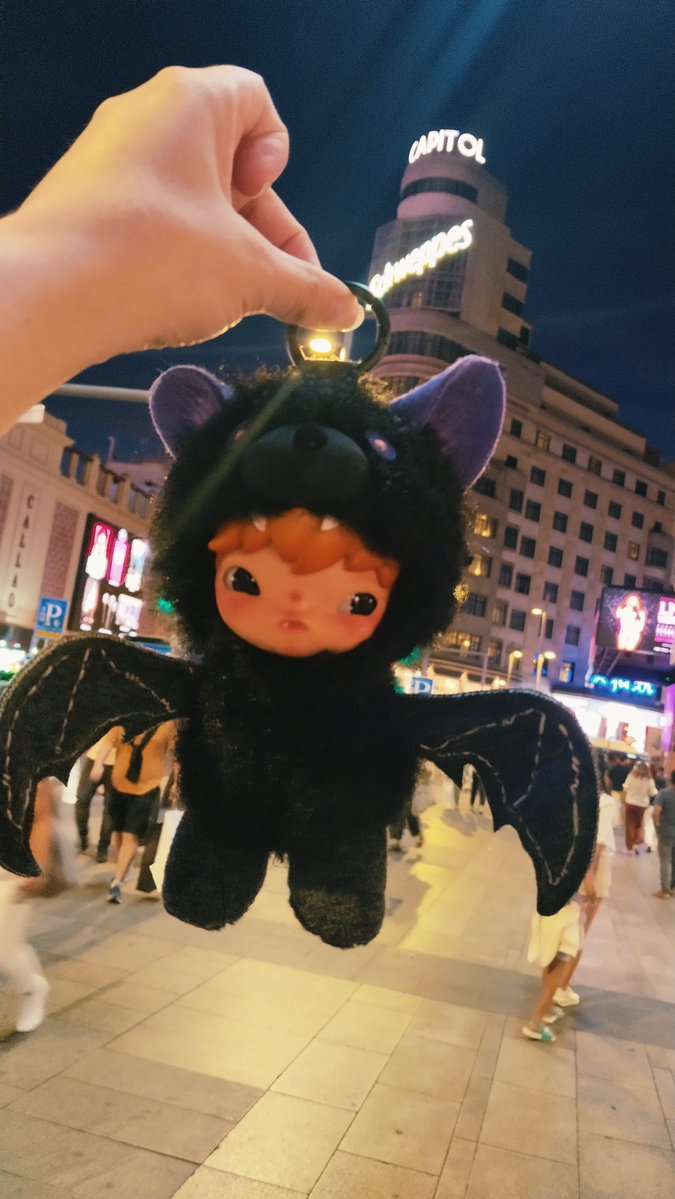 BunnySky0's tweet photo. Me regalaban de cumpleaños un #hirono  after dark, pedí con todas mis fuerzas que saliera el murciélago 🦇.
Tuve mucha suerte 🍀🥹❤️‍🩹 https://t.co/P608xeDAKh