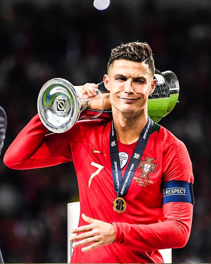 Madridimfo's tweet photo. Ronaldo is called up by the Portuguese national team no retirement yet 🙌 https://t.co/S1zqyrP7O2