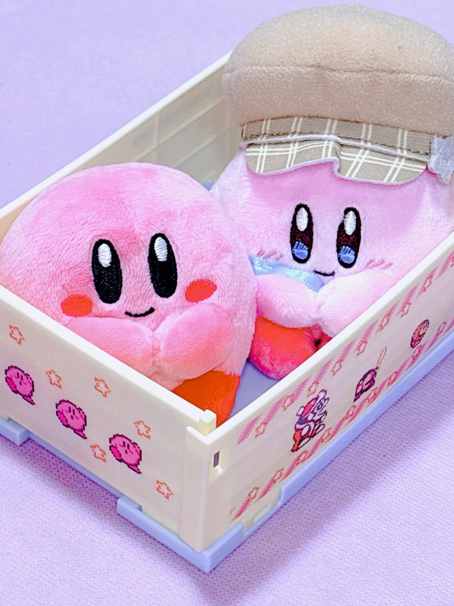 kirbysaikou's tweet photo. ちょっこりがぴったりでかわよい

#カービィ #星のカービィ　#kirby https://t.co/GwZrAEaoBB