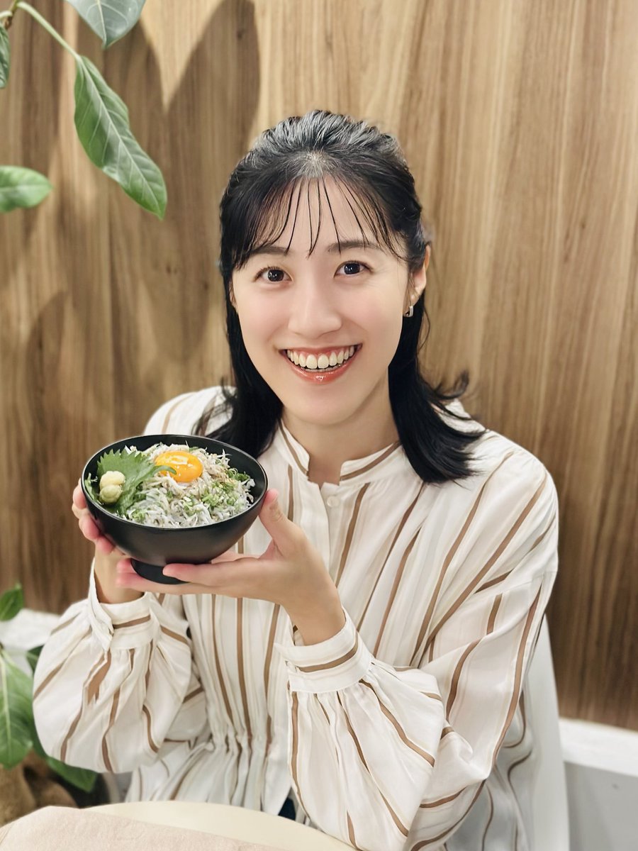 asenna_official's tweet photo. ゆきです！
今日はちょっと、ふるさと名取のお話を♪
みなさん「北限のしらす」はご存じですか？
実は、しらす漁の最北端とされているのが、私の出身地の宮城県名取市なんです。

#名取市 #北限のしらす #閖上 #宮城 #仙名彩世 #名取市観光大使 https://t.co/J9UbdGRlll