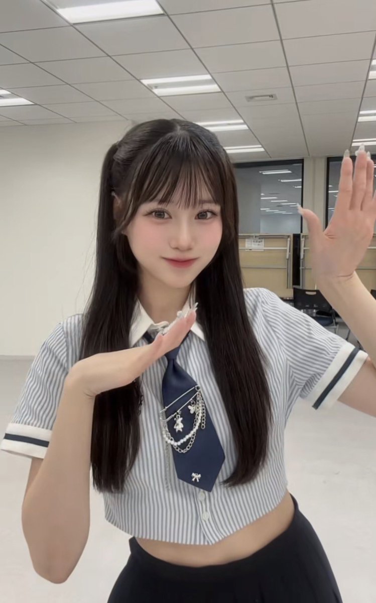 I24_yuyu's tweet photo. 『お知らせ- ̗̀📣』

9/29に第2回オンラインサイン会が開催されます〜！！

🔗申込はここから🔗
https://t.co/9BAHUUJcoU

いよいよデビューして、これからいろんな衣装のゆゆチェキをコレクションしていって欲しいなあ💭💘

次の衣装は制服衣装だよ！💙
何気にまだみんなにお披露目したことないような、、？
初期衣装よりレアな予感！！♡

今回も特別な1枚をみんなにお届けするからね〜🫶🏼（（（枚数制限なしﾀﾞﾖ
みんなげっとしてね！！

#Märmi #メルミ