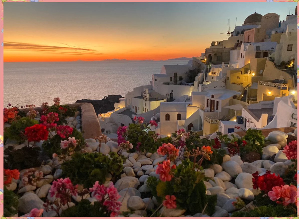 candy_mona's tweet photo. Just chased the golden sunset over Santorini’s white-domed cliffs—warm wind, salty air, and that perfect glow that made every photo feel like a postcard. No plans, just moments that stuck hard. https://t.co/0aTyHLd1rS