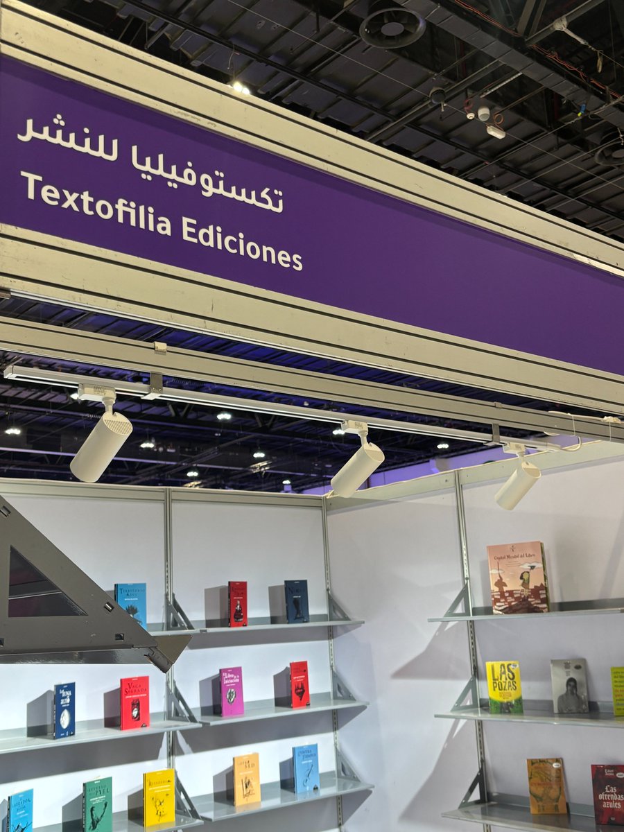 textofilia's tweet photo. Por segundo año consecutivo, @textofilia visitó la @ADIBF en los Emiratos Árabes y no podemos estar más contentos.

Además, es el primer año de Books From Mexico en Abu Dhabi y tuvimos la compañía de nuestros amigos de @ElefantaEditor, @dharma_books y @LibrosMarques. Nos vemos en 2027.

Gracias al apoyo de @AbuDhabiALC.

#Textofilia #ABDIBF #LiteraturaMexicana #LiteraturaÁrabe #BooksFromMexico