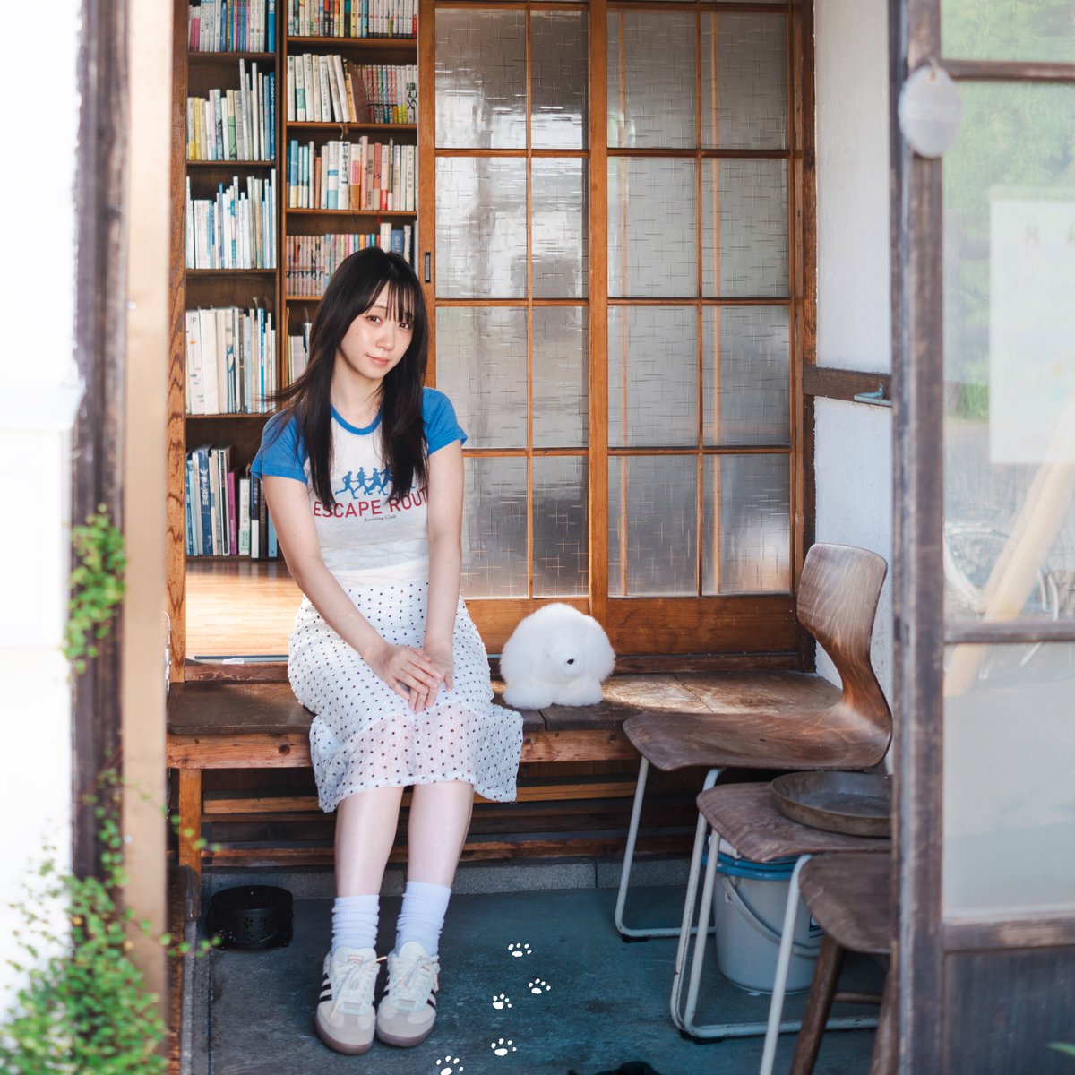 teraoka_natsumi's tweet photo. 『伊織もえとてらおかなつみ 写真と絵展』
代官山 蔦屋書店2号館 1階 アートフロア 
2026年10月01日(木) - 10月15日(木)
https://t.co/zbtFMxrA74 
コスプレイヤーの伊織もえさんと作品展を開催します。
ふわふわな犬のぬいぐるみも作りました🎊 
特別な作品展です。ぜひお立ち寄りください🐶🐱 @DAIKANYAMATSITE