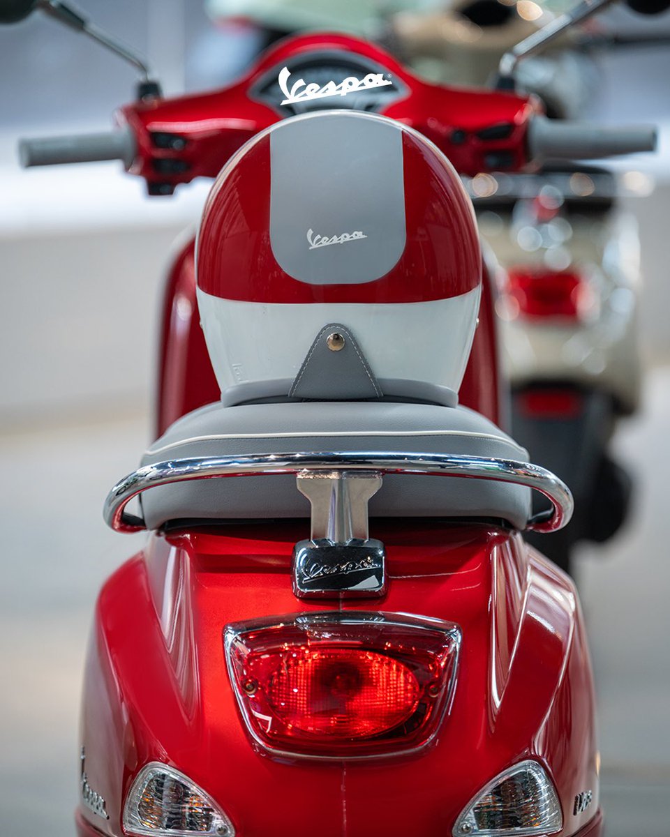 Vespa_IND's tweet photo. A total look makes a difference.

#Vespa #VespaIndonesia #Motoplex #MotoplexIndonesia #VespaLX150 https://t.co/tL0NAIg782