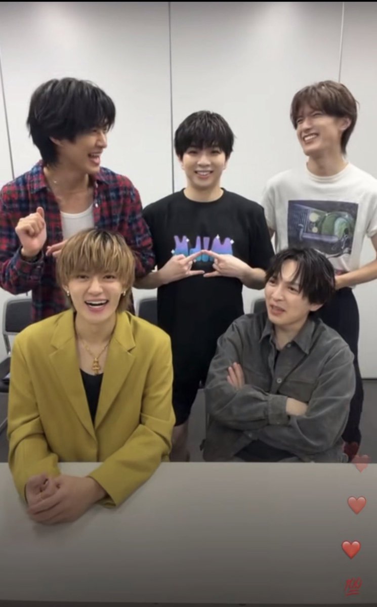 mm_102ii's tweet photo. 太智ずっとうんちのポーズしてる https://t.co/b2D60xpc1U