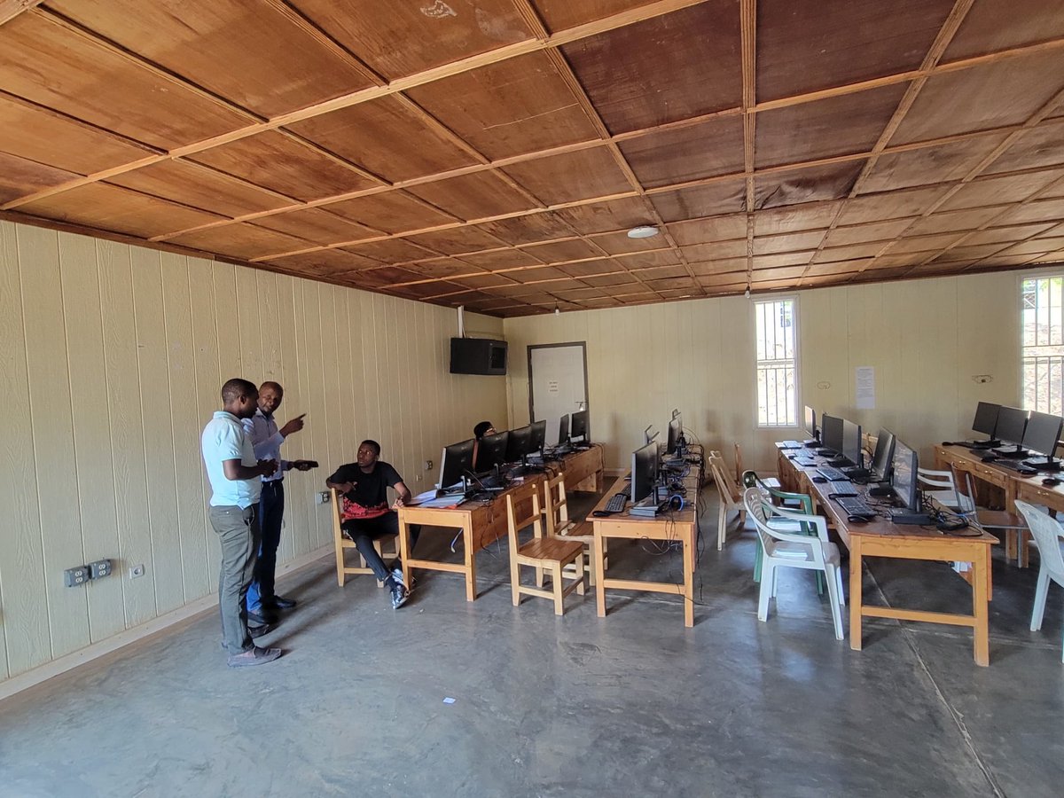 creativity_rw's tweet photo. A stronger classroom starts with an empowered teacher.
we visited Kigali Christian School ahead of a proposed science teachers’ training, exploring their computer lab as we work toward equipping educators with practical skills and creating more opportunities for hands on learning https://t.co/0XnFVuomFO