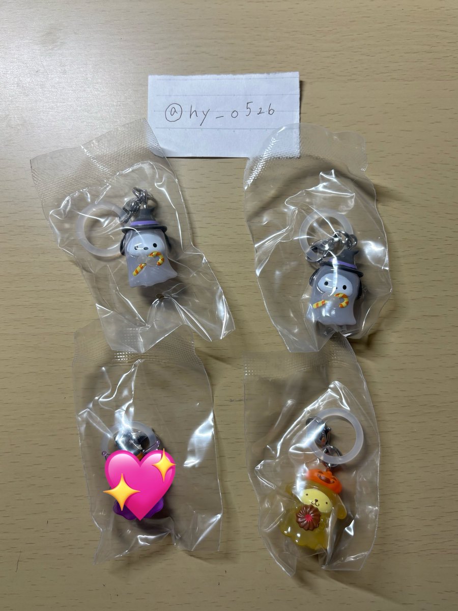 hy_o526's tweet photo. サンリオ Halloween ハロウィン めじるしアクセサリー 交換

譲】ポッチャッコ2 ポムポムプリン

求】キティ

大阪梅田手渡しまたは郵送での交換
お気軽にお声掛けください🙇🏻‍♀️ https://t.co/eR85pHAWTg